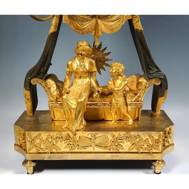 Black French Ormolu Mantle Clock with Baldaquin Bed Pendulum, Paris, France, 1790s For Sale - Image 8 of 13
