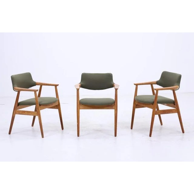 Rare set of 3 oak chairs by Erik Kirkegaard for Glostrup Material: oak & fabric * recovered & upholstered * Timeless...