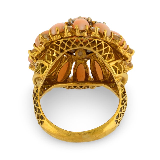 Vintage Angel Skin Coral Diamond 18k Gold Cocktail Ring, Size 7.25 For Sale - Image 4 of 4