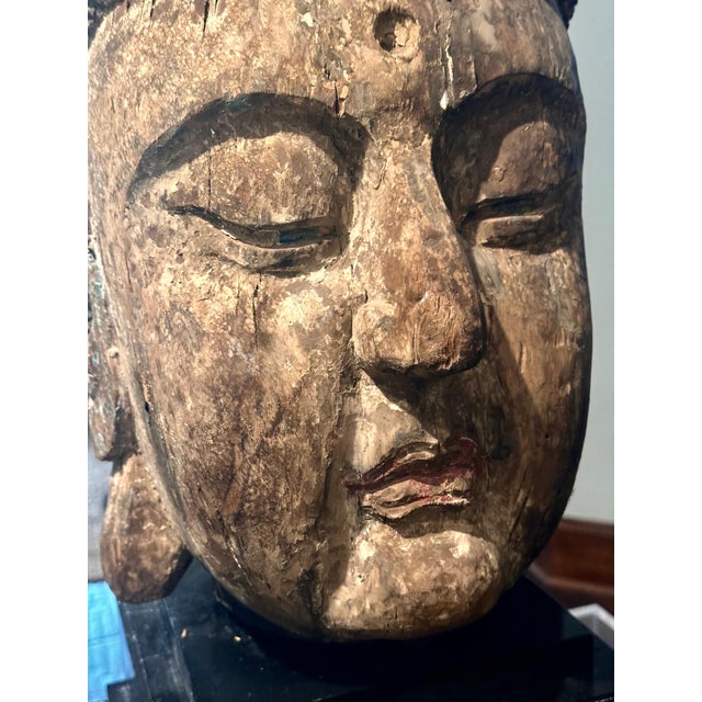 Large Wood Sculpture of Boddhisatva Head Ming Dynasty For Sale - Image 4 of 17