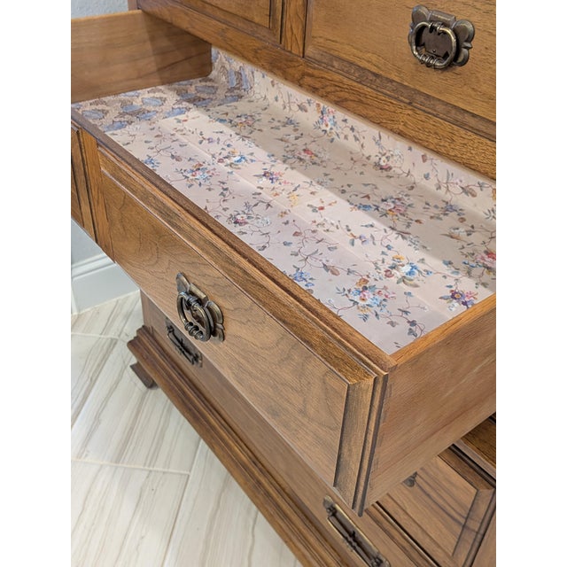 Wood Thomasville Solid Oak Early American Style Chest-on-Chest Tallboy Dresser Vintage 1960 For Sale - Image 7 of 11
