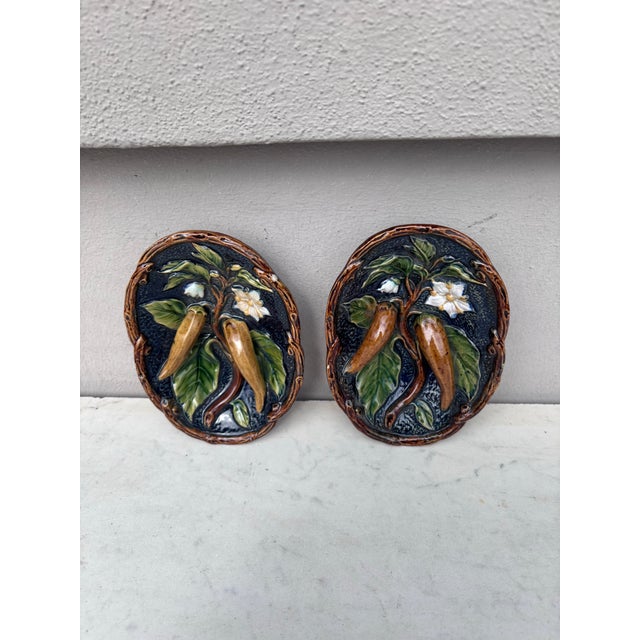 Rustic Pair of 19th Century Austrian Majolica Pepper Platter Johann Maresh For Sale - Image 3 of 5