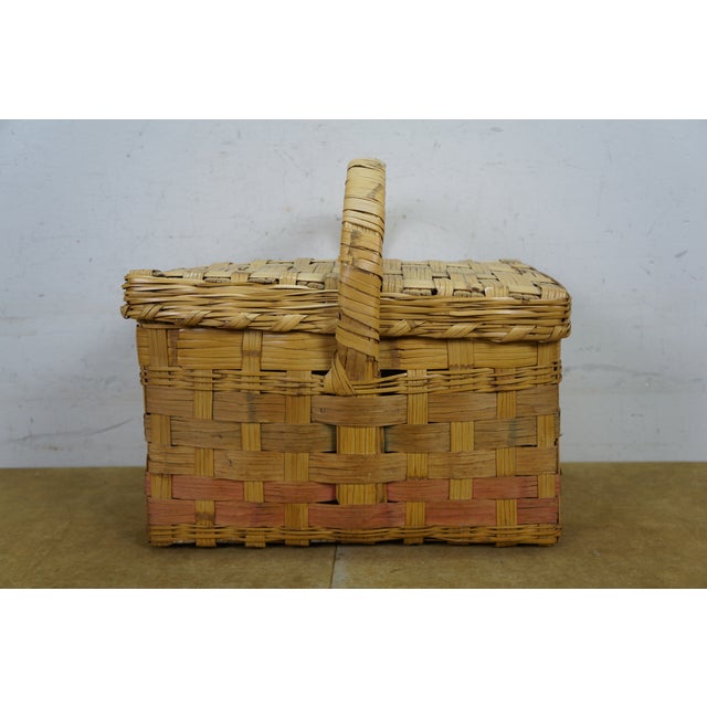 Late 20th Century Vintage Woven Wicker Rattan Country Farmhouse Lidded Storage Basket 14" For Sale - Image 5 of 14