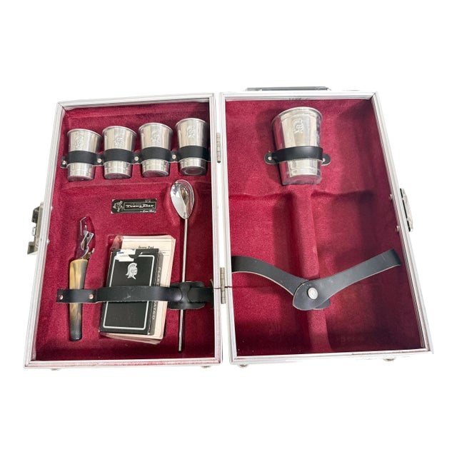 Vintage Mid Century Executair 880 Trav-L-Bar Ever-Wear Travel Bar Set With Cards and Score Pad For Sale