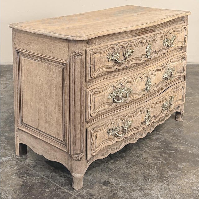 Mid 18th Century 18th Century French Louis XV Period Stripped Oak Commode For Sale - Image 5 of 18
