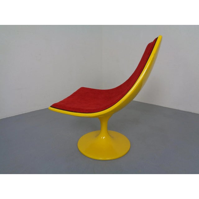 Italian Fiberglass Swivel Chair, 1960s For Sale - Image 6 of 18