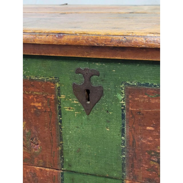 Antique Eastern European Pine Blanket Chest With Original Paint For Sale In Denver - Image 6 of 16