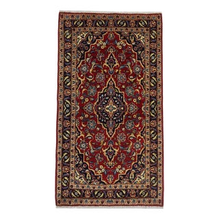 Middle Eastern Rug in Wool For Sale
