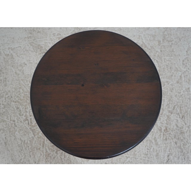 Traditional Wallace Nutting Tripod Turned Leg Table For Sale - Image 3 of 12