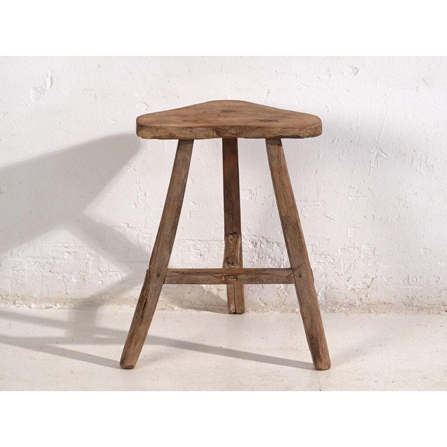 Antique Asian Stool in Elm, 1900s For Sale - Image 4 of 8