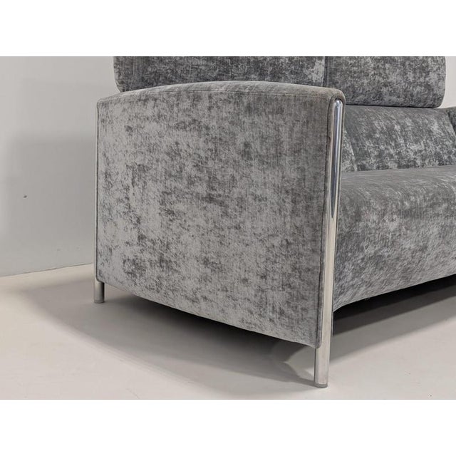The Leolux Goncharov sofa blends timeless Dutch design with modern comfort. It features a sleek silhouette highlighted by...