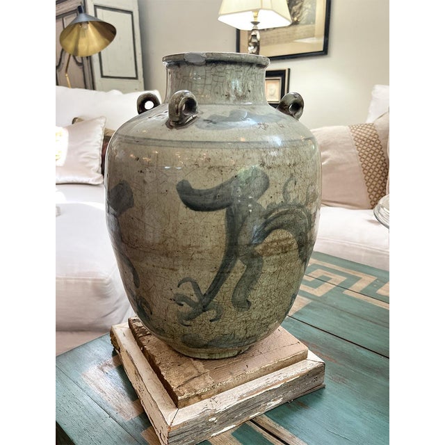 This beautiful pottery is of a bygone era. It is a stunning testament to Chinese craftsmanship, with hand-painted details...