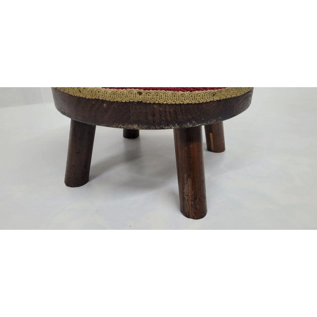 Folk Art Vintage Needlepoint Footstool, Round Wood, Rustic Farmhouse Folk Art For Sale - Image 3 of 8