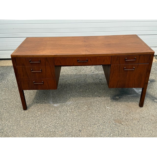 Vintage Mid-Century Modern Jack Cartwright Walnut Desk by Founders For Sale - Image 11 of 12