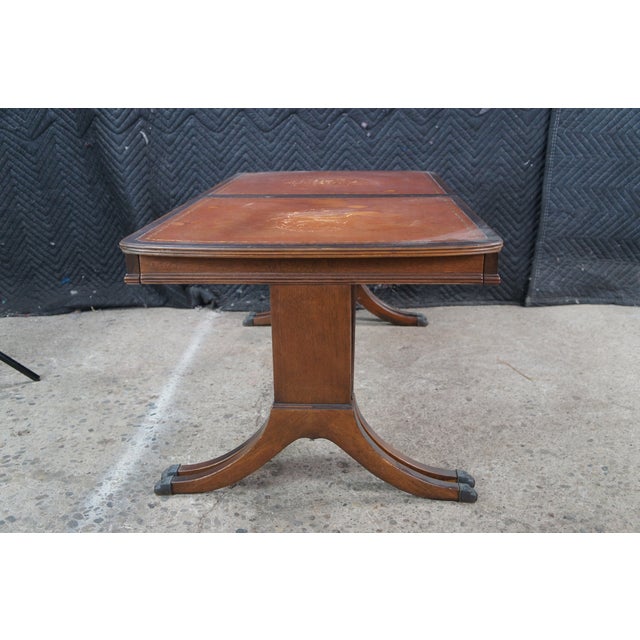 Mid 20th Century Duncan Phyfe Mahogany Tooled Leather Extendable Coffee Table 40-64" For Sale - Image 10 of 13