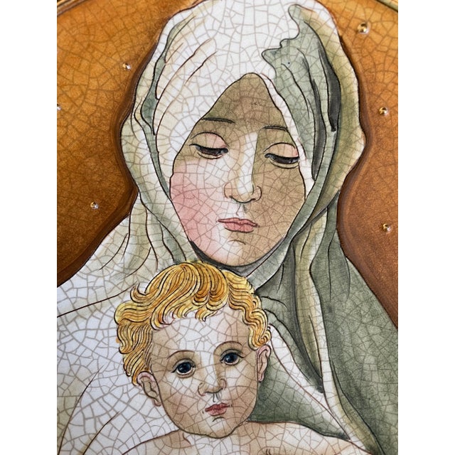 1973 Vincente Tiziano Italian Art Pottery Mother & Child Wall Plate For Sale In Las Vegas - Image 6 of 10