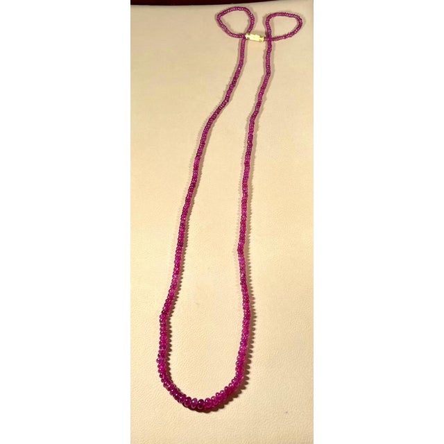 Natural 100 Carat Natural Ruby Bead Single Strand Necklace with Silver Clasp For Sale - Image 13 of 18