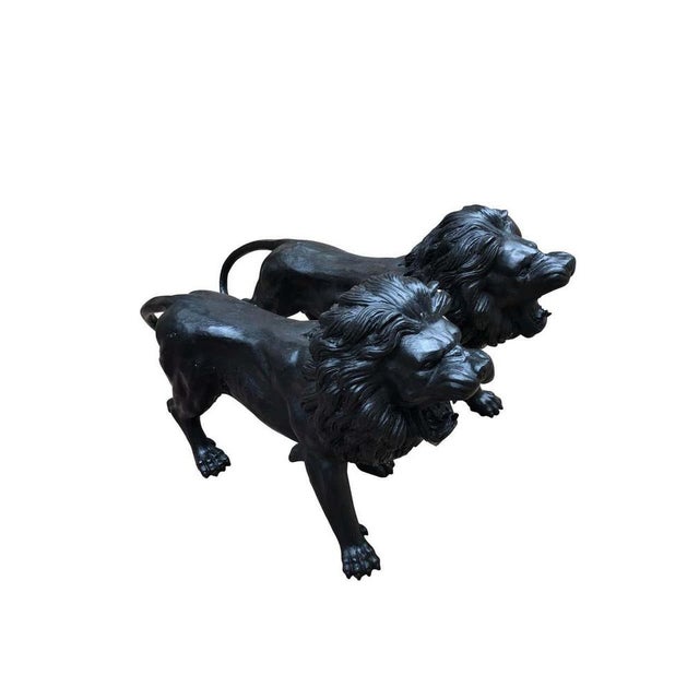 Italian Bronze Medici Lion Statues, 20th Century, Set of 2 For Sale - Image 3 of 7