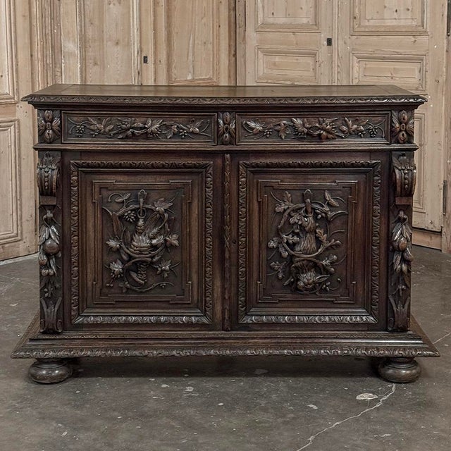 Renaissance 19th Century French Renaissance Revival Hunt Buffet in Old-Growth Oak For Sale - Image 3 of 16