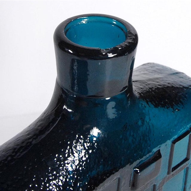 1960s Brutalist Blue Glass Bottle from Empoli, 1960s For Sale - Image 5 of 11