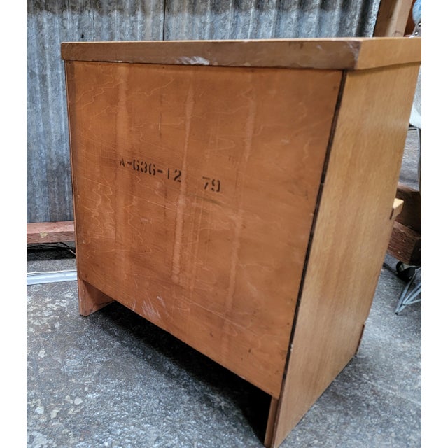 Nightstands / End Tables Mid-Century Modern 1950's - A Pair For Sale - Image 10 of 14