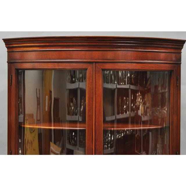 Traditional Vintage Morganton Duncan Phyfe Mahogany Bow Front Corner China Cabinet Curio For Sale - Image 3 of 17
