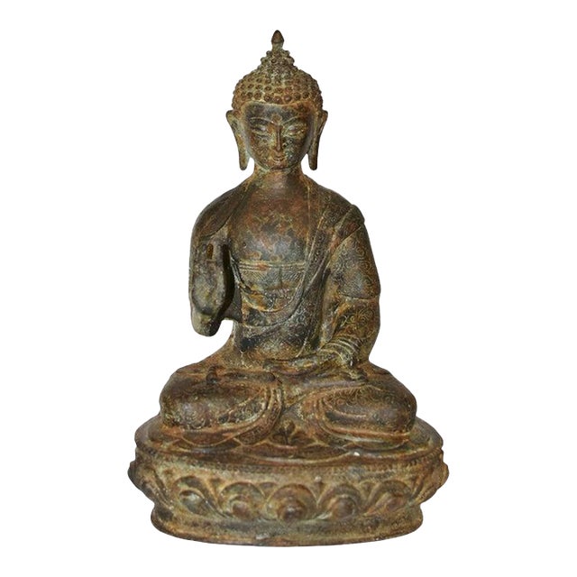 Antique Tibetan Bronze Buddha Shakyamuni With High Crown For Sale