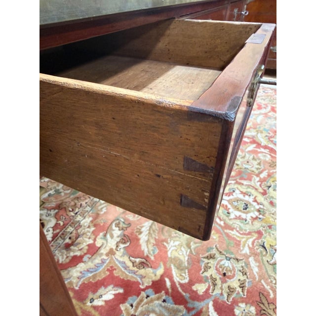 1950s Louis XVI Style Flat Desk in Mahogany and Green Leather, 1950s For Sale - Image 5 of 9