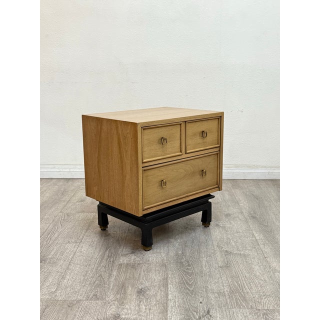 Pair of Mid Century Modern Nightstands For Sale - Image 9 of 11