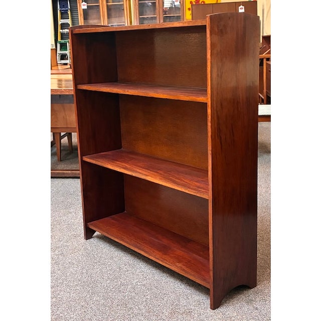 European Mid Century Modern Free Standing Walnut Bookcase / Shelving c.1960 For Sale - Image 4 of 13