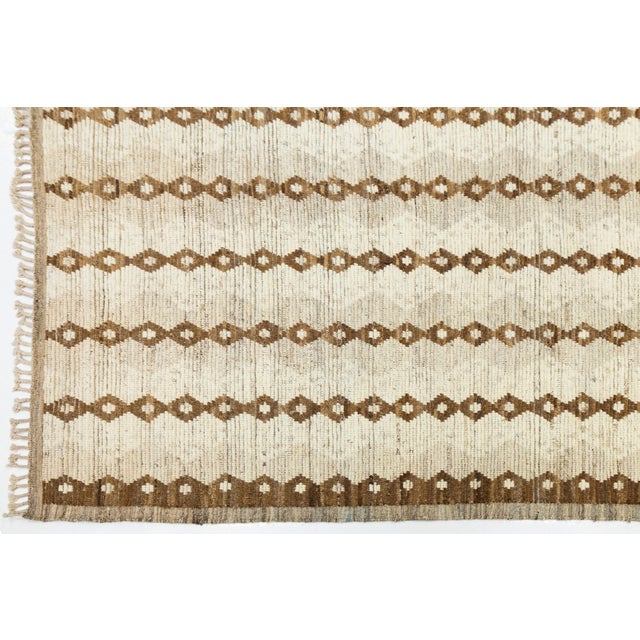 Beige 10 X 13 Modern Moroccan Style Beige Wool Rug – Vertical Diamond Stripes Design For Sale - Image 8 of 10