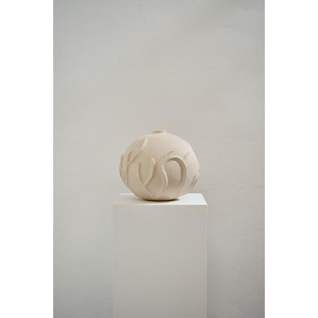Contemporary L´Algue Beige Sandstone Vase by Lou Thomas For Sale - Image 3 of 6