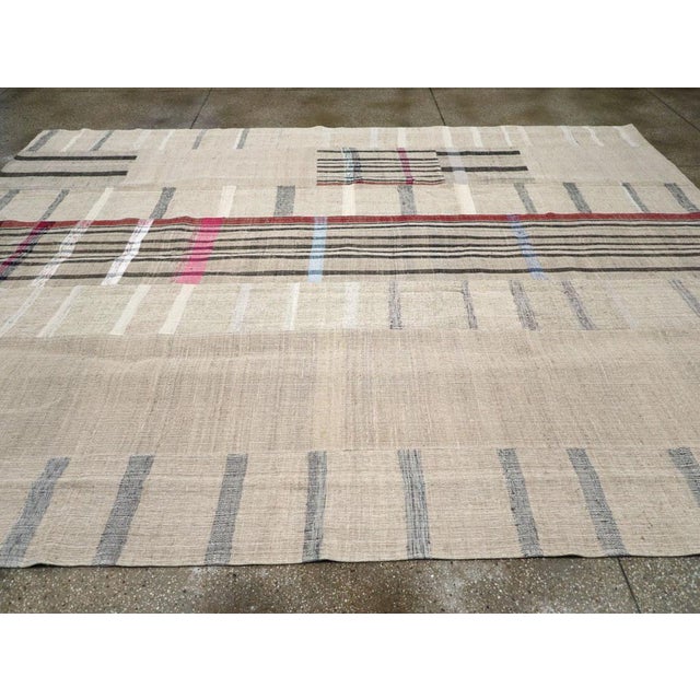 Galerie Shabab Collection Mid-20th Century Turkish Flatweave Kilim Room Size Rug For Sale - Image 4 of 8