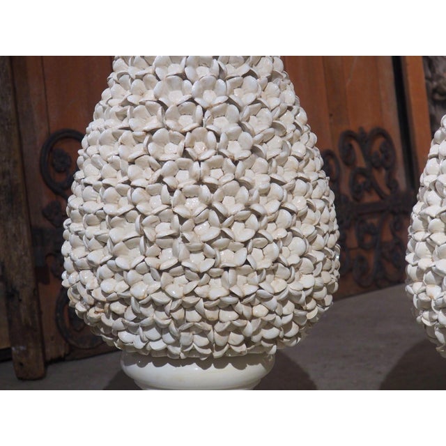 Italian Pair of Tall Italian Pyramidal Creamware Topiaries, H-28 Inches For Sale - Image 3 of 18