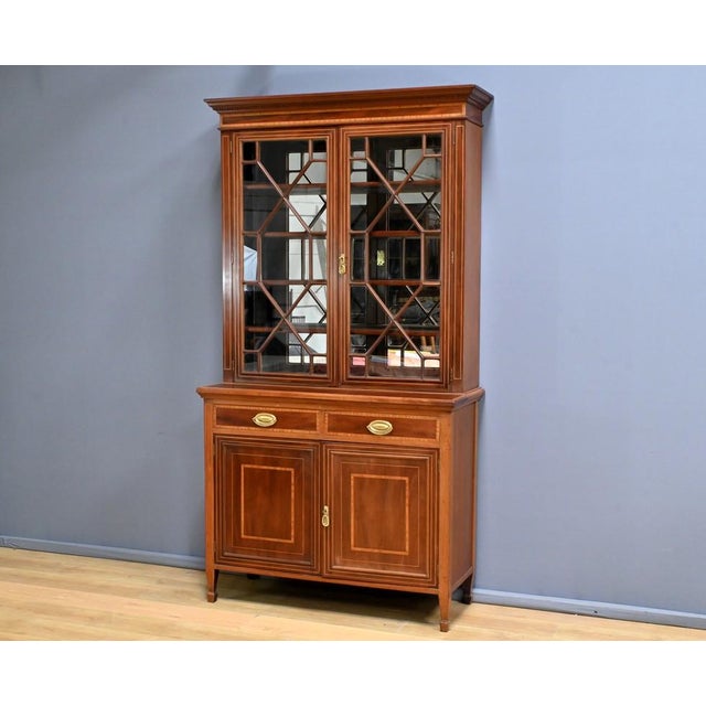 Edwardian Style Mahogany Bookcase, in Restored conditions. Designed 1890 to 1919
