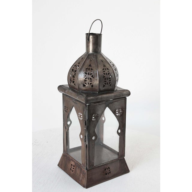 Moroccan Moroccan Square Tole and Clear Glass Candle Lantern For Sale - Image 3 of 18