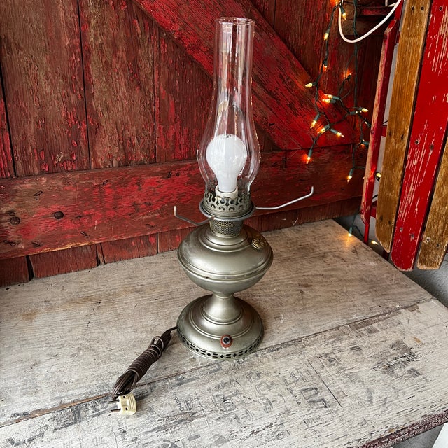 Vintage Aladdin Model No. 6 Electric Converted Oil Lamp With Clear Glass Chimney For Sale In Kansas City - Image 6 of 17