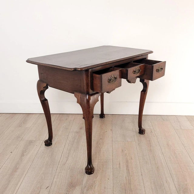 Wood Georgian English Oak Provincial Dressing Table or Lowboy, Circa 1780 For Sale - Image 7 of 9