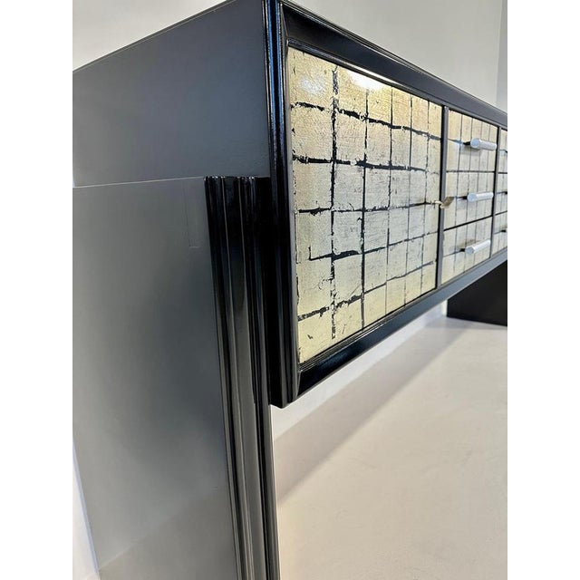 Metal Italian Sideboard in Black Lacquer and Silver Leaf, 1950s For Sale - Image 7 of 10