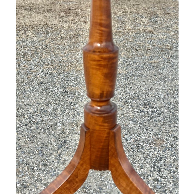 Brown Hepplewhite Style Tiger Maple Tilt Top Candlestand For Sale - Image 8 of 11
