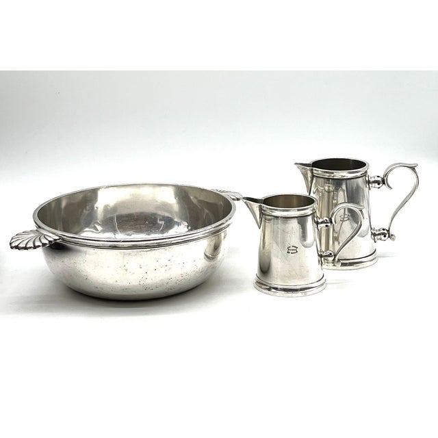 Art Deco Silver Set - Serving Bowl & Two Pitchers "Aux Trois Faisans La Baule" Charming three-piece set made of metal and...