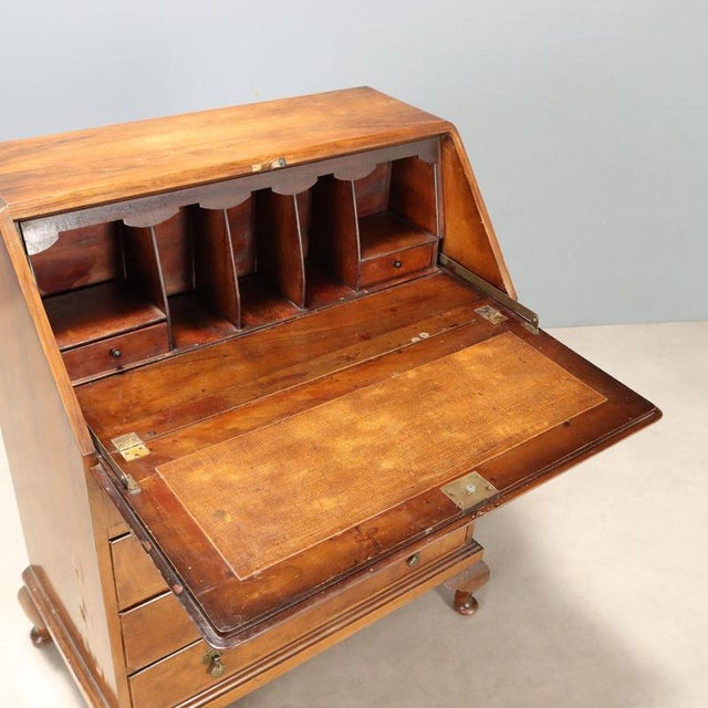 Small English Mahogany Bureau For Sale - Image 5 of 15