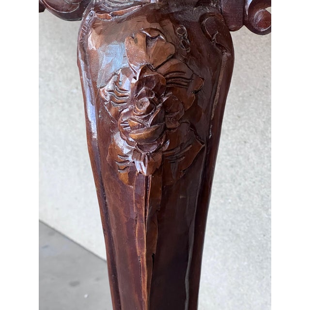 Early 20th Century Early 20th Century Large French Regency Carved Walnut Console Table with Gilted Edges For Sale - Image 5 of 18