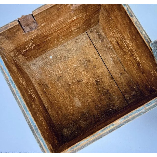 Antique Swedish Box, 1785 For Sale - Image 4 of 6