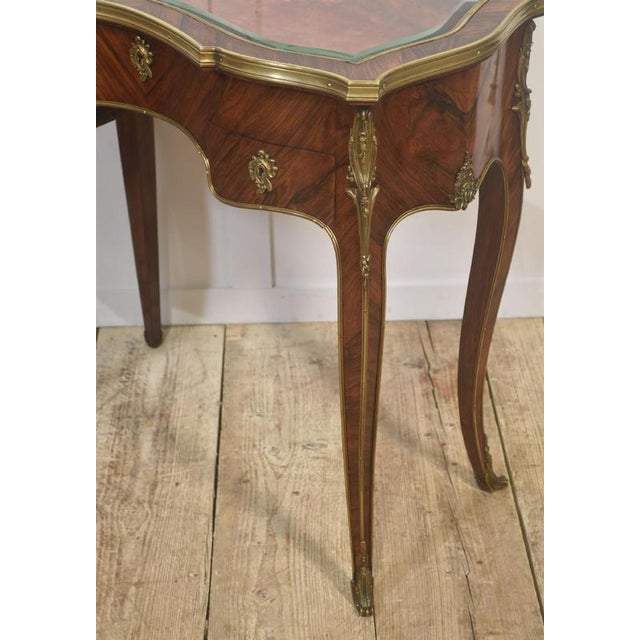 French Gilt-Bronze Mounted Bijouterie Table For Sale - Image 6 of 14