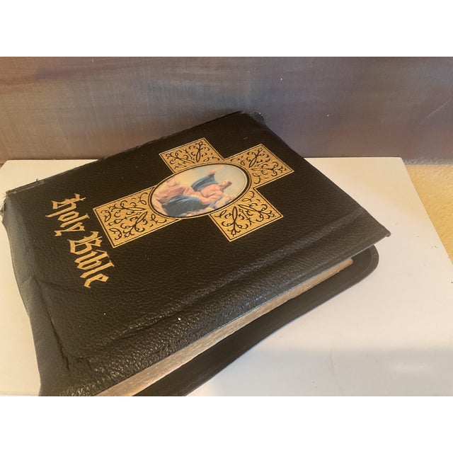 Vintage Holy Bible — 1959 Edition (Gilt Edges, Classic Binding) For Sale - Image 4 of 17
