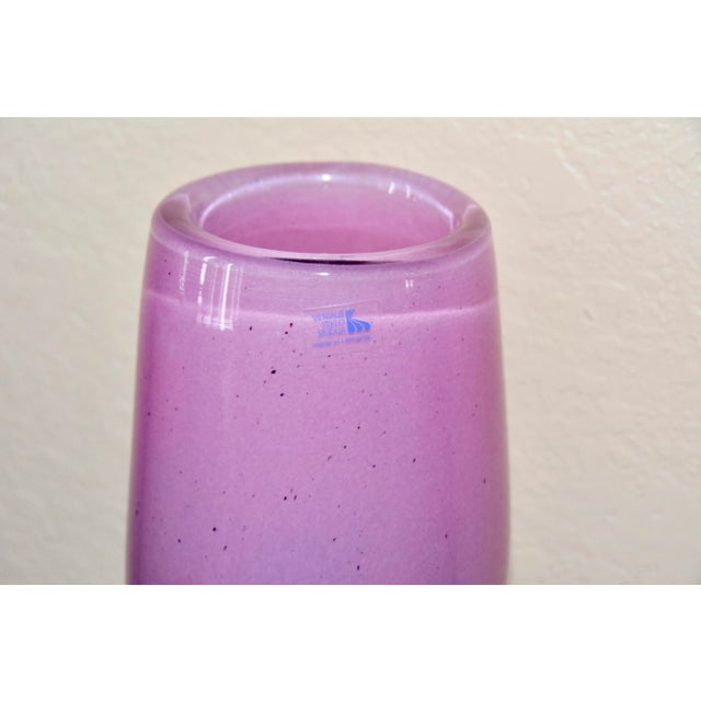Contemporary Vilniaus Stiklo Studija Lithuania Handblown Studio Art Glass Flower Vase For Sale - Image 3 of 7