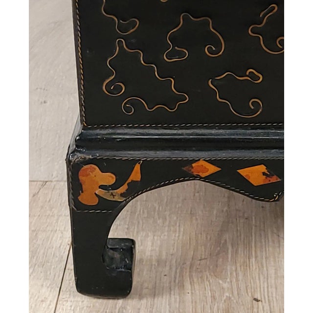 1900 - 1909 Rare Korean Scholar's Low Table, Circa 1900 For Sale - Image 5 of 12