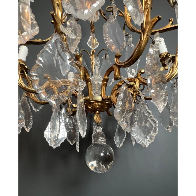 1900s Louis XV style crystal and bronze chandelier For Sale - Image 10 of 12