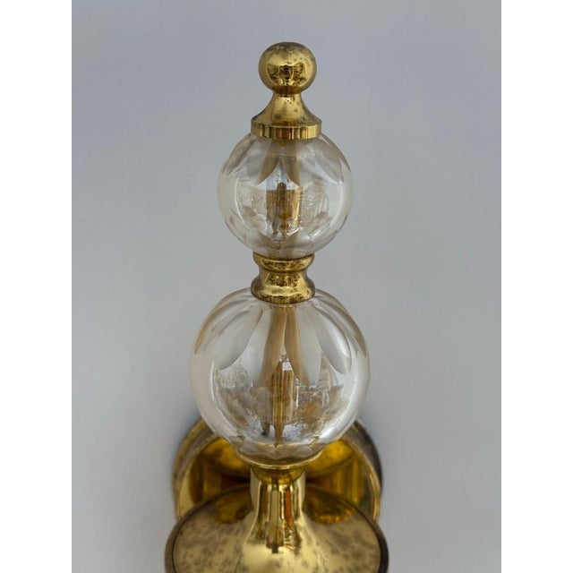 Crystal and Brass Wall Sconce with Glass by Lightolier, 1950s For Sale - Image 13 of 18